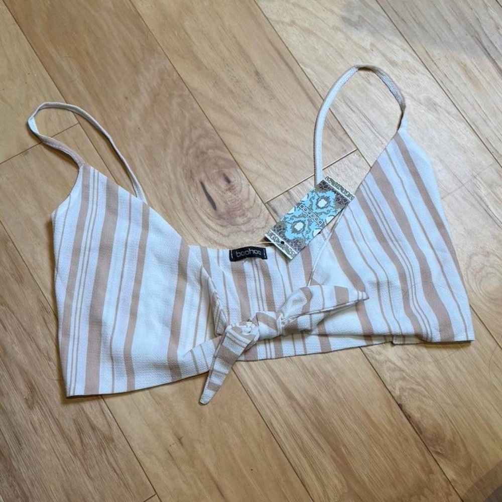Boohoo Cream & Tan Striped Tie-Front Crop Top